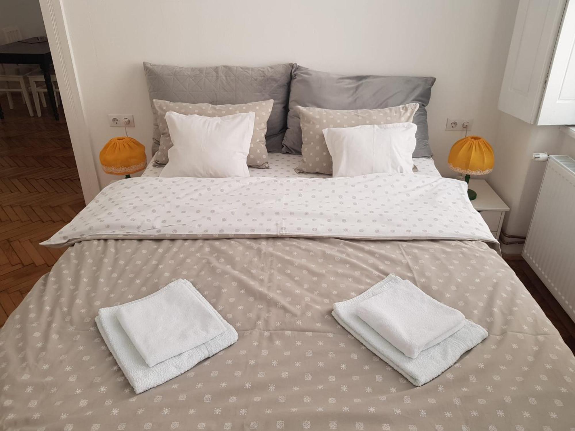 Liberte Apartments Oradea Zimmer foto